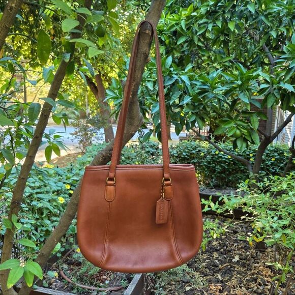 90s Coach Slim Medium Framed Pouch Leather British Tan Vintage Shoulder Bag 9996 - Picture 1 of 12